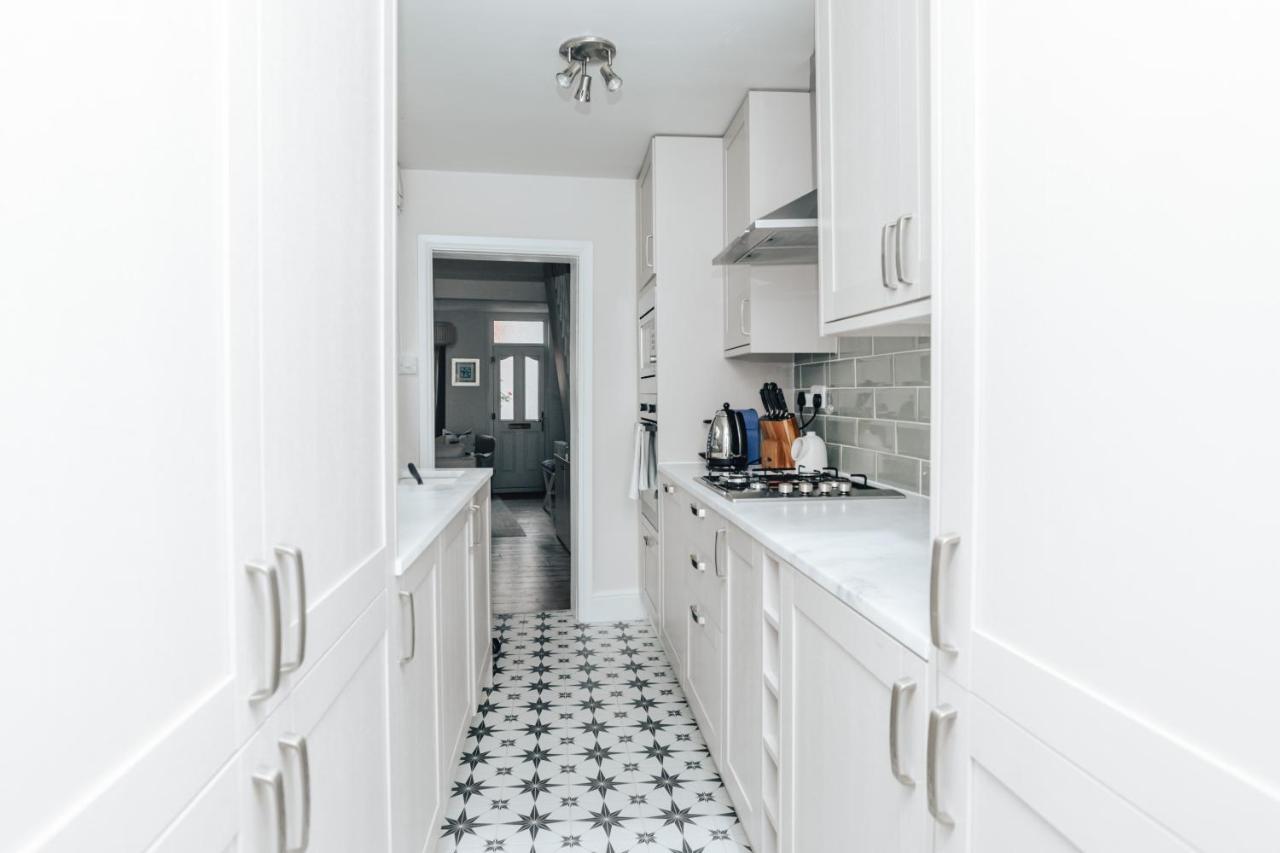 The Dragonfly - Central 2 Bedroom House Henley-on-Thames Exterior foto