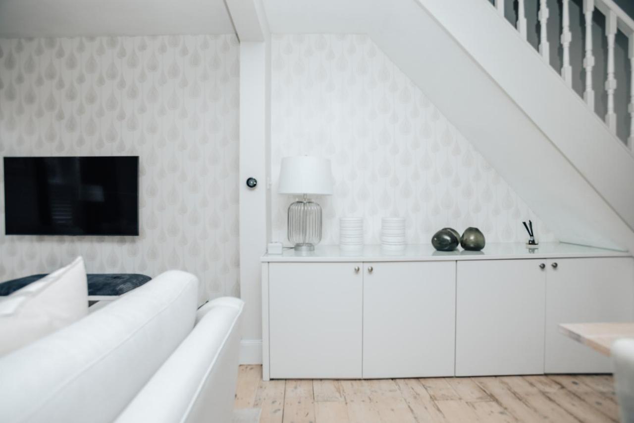 The Dragonfly - Central 2 Bedroom House Henley-on-Thames Exterior foto